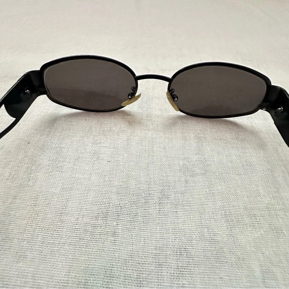 Vintage Gianni Versace Authentic Medusa Black Metal Sunglasses X48